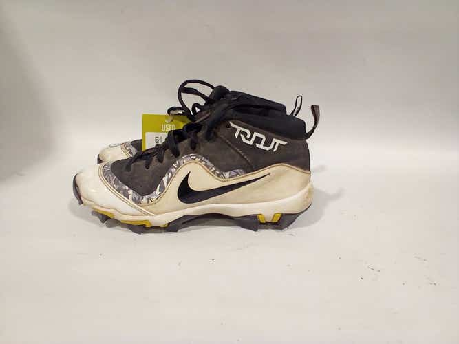 Used Nike Junior 05 Football Cleats