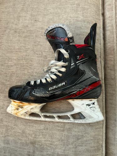 Used Senior Bauer Regular Width 10 Vapor 2X Hockey Skates