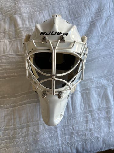 Used Senior Bauer  960 Goalie Mask