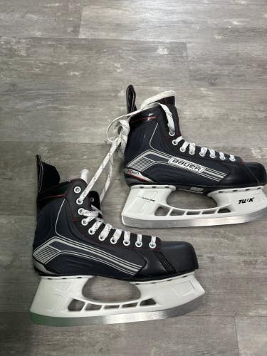 Used Senior Bauer Vapor X300 Hockey Skates Regular Width 8