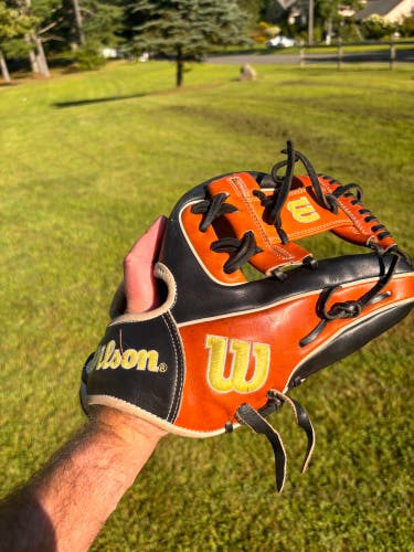 Wilson A2000 11.75" 1975