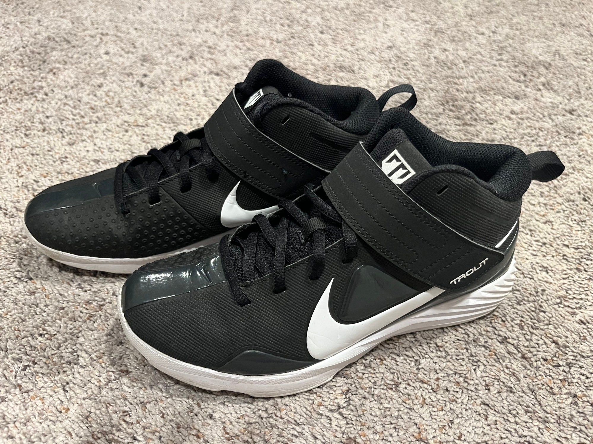 youth trout turf shoes