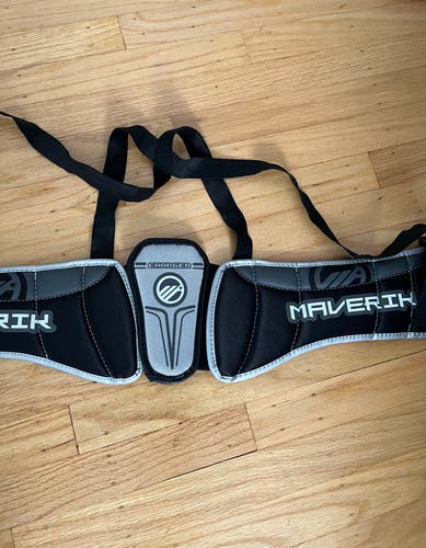 New Youth Medium Youth Maverik Rib Pad