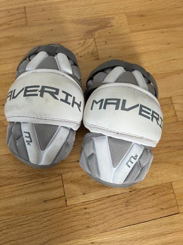 Used Medium Youth Maverik MX Arm Pads