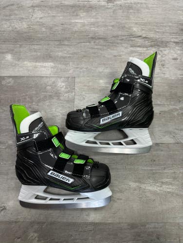 New Youth Bauer XLS Hockey Skates Regular Width 11