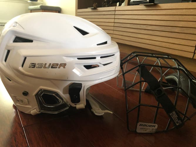 BAUER RE-AKT 150 HOCKEY HELMET