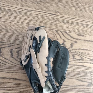 Used Louisville Slugger Right Hand Throw Genesis 1884 Baseball Glove 9.5"