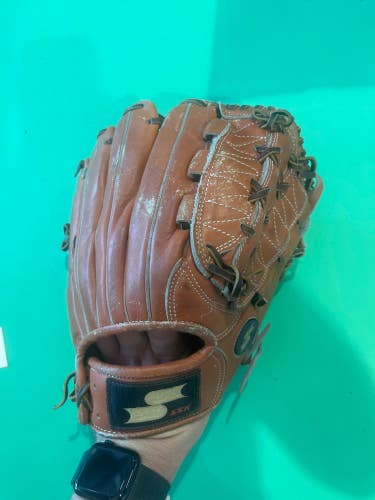 Orange Used SSK Pro 2500 Right Hand Throw Pitcher's Baseball Glove 12.25"