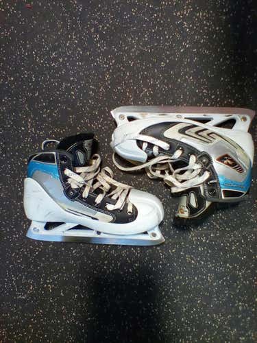 Used Reebok V4 Senior 7 Goalie Skates