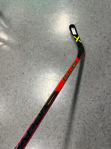 Used Youth Bauer Vapor Tyke Hockey Stick Left Hand