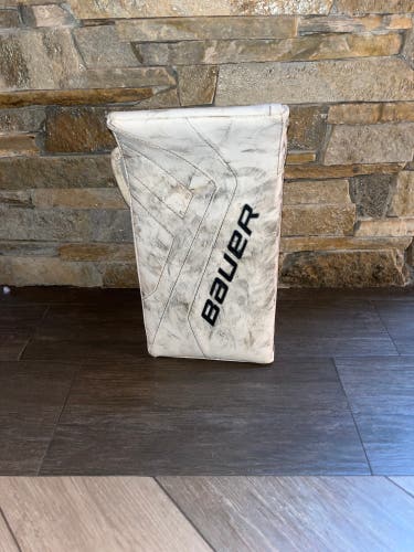 Bauer Supreme blocker