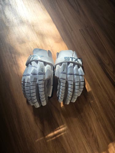 STX Surgeon RZR2 Goalie Lacrosse Gloves Large