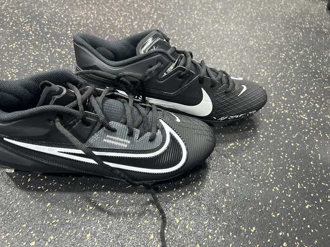 Used Nike Senior 10.5 Football Cleats