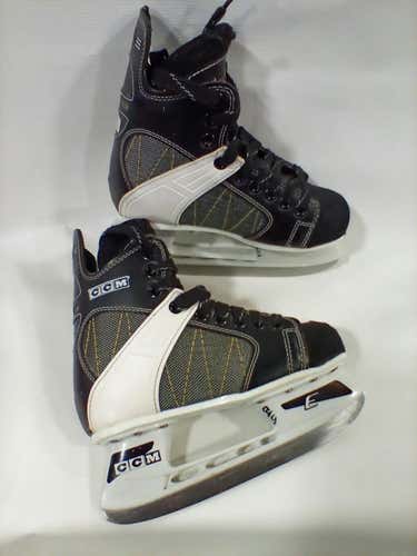 Used Com Ice Skates 2 Ice Hockey Skates