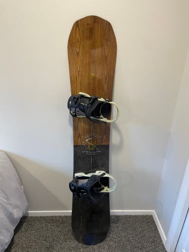 166 Cm 2023 Arbor Element rocker snowboard