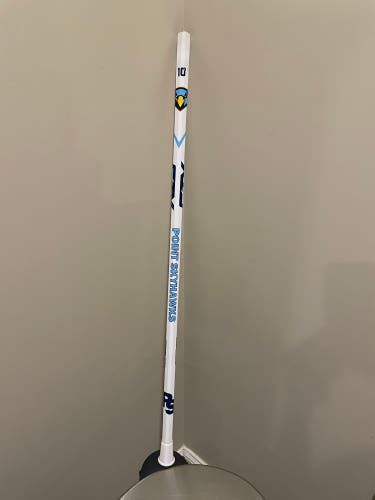 Pre-Owned POINT SKYHAWKS Team Issued STX Crux 600 Womens Lacrosse Shaft