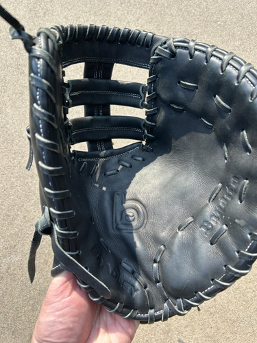 Used Badley Bandito - First Base - Right Hand Throw - Fastpitch Softball Glove 12.25"