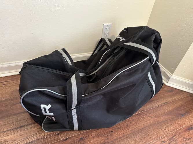 Bauer Hockey Bag with Wheels