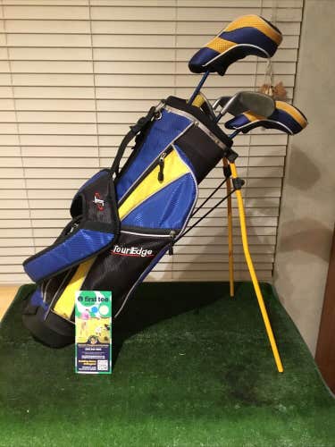 Tour Edge Juniors Bazooka GeoMax Set (FW, Hybrid, 7/8 I, 9/PW, Putter) & Bag