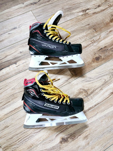 Used Senior Bauer Vapor X900 Hockey Goalie Skates Extra Wide Width 7.5