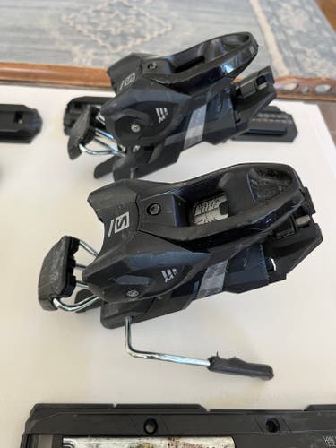 Used Salomon All Mountain M 11 DEMO Ski Binding 115 mm Brake Width Max Din 11 Grip Walk