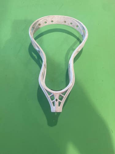 White Used StringKing Mark 2V Unstrung Head