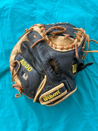 Brown Used Wilson A500 Right Hand Throw Catcher's Baseball Glove 32"