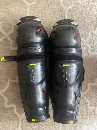 Bauer Shin Pads