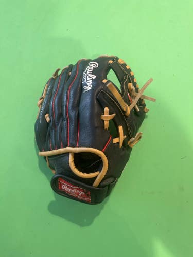 Black Used Rawlings Highlight Series Right Hand Throw Infield Baseball Glove 10.5"