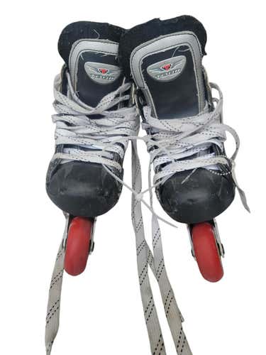 Used Tour Skate Youth 13.0 Roller Hockey Skates