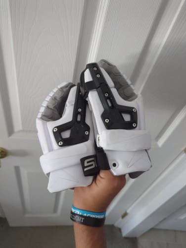 New STX Goalie Gloves 12"