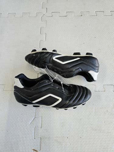 Used Youth 13.0 Cleat Soccer Outdoor Cleats