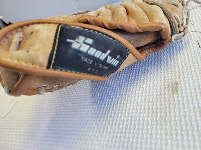 Used Steerhide Glove 11" Fielders Gloves