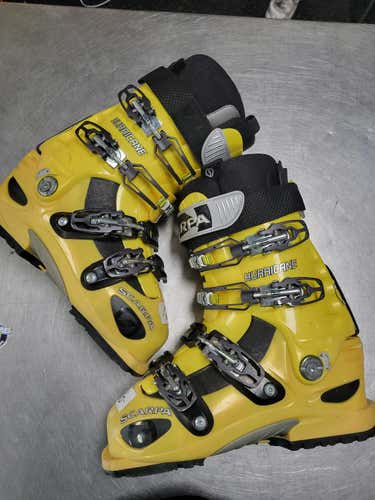 Used Scarpa Hurricane 260 Mp - M08 - W09 Men's Downhill Ski Boots