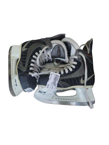 Used Nike Ignite 5 Youth 13.5 Ice Hockey Skates