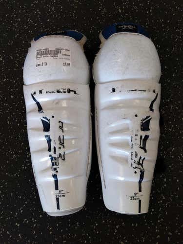 Used Itech Shin Guards 9" Ice Hockey Shin Guards