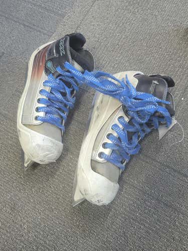 Used Bauer Vapor Xxx Junior 04.5 Goalie Skates