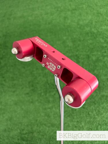 Cure Red Veritas Golf RX2 35” Putter