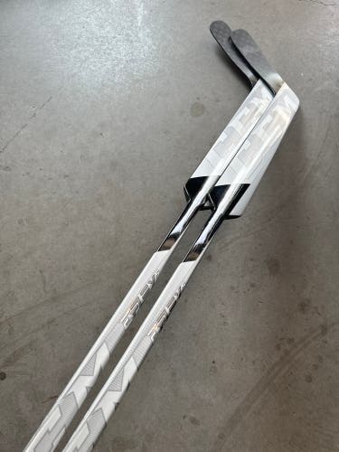 2 PACK NCAA New CCM Regular Eflex 5 PROlite 24” Goalie Stick Senior Pro Stock