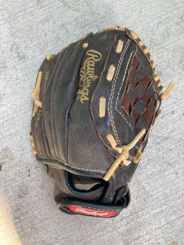 Brown Used Rawlings Highlight Series Right Hand Throw Baseball Glove 11"