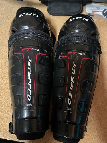 Used Junior CCM 10" JetSpeed FT350 Shin Pads