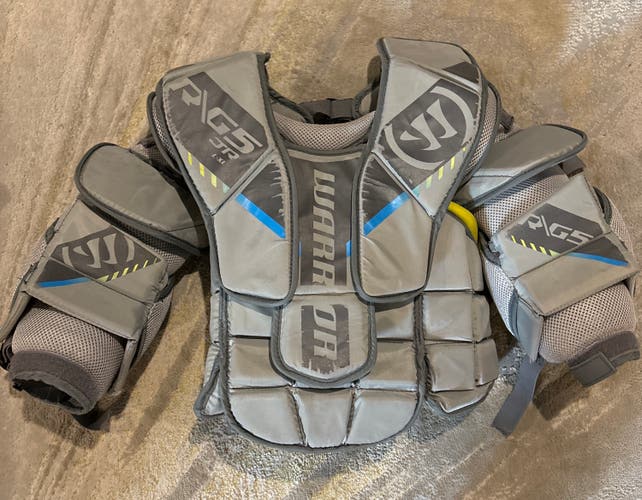 Used  Warrior  Ritual G5 Goalie Chest Protector