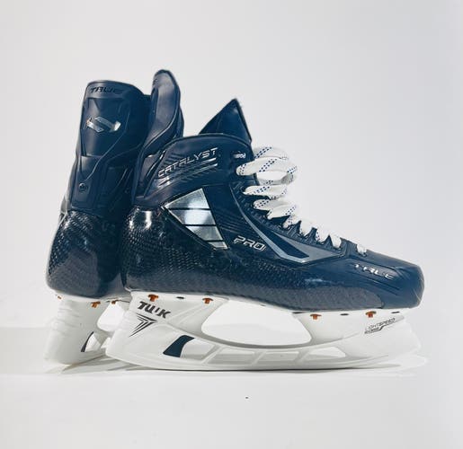 Like New True Catalyst Pro (Pro Stock) Skates - Size 9