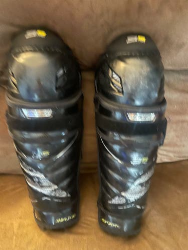 Bauer supreme shin guards