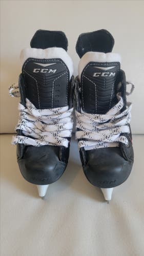 Youth CCM RBZ 40 Hockey Skates Size 11