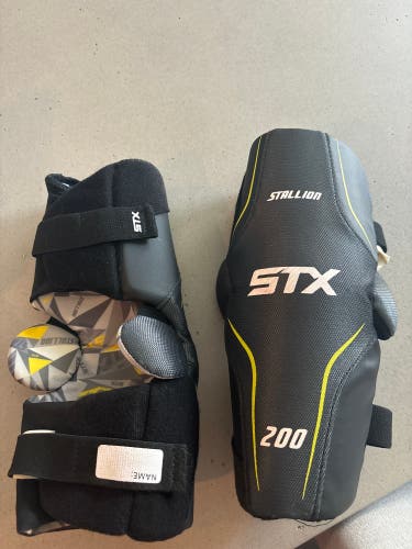 Used Adult STX Stallion 200 Arm Pads