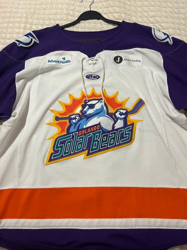 Game worn signed Orlando solar bears Luke Boka jersey