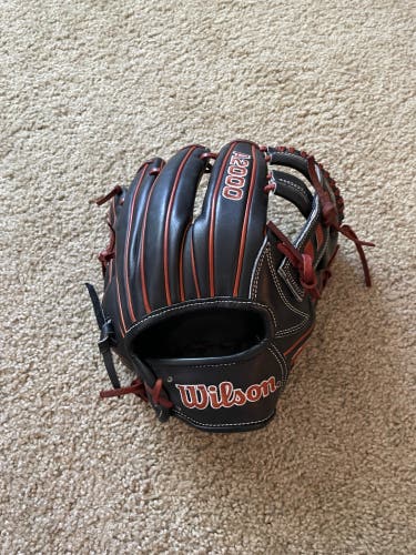 Used 2022 Infield 11.5" A2000 Baseball Glove