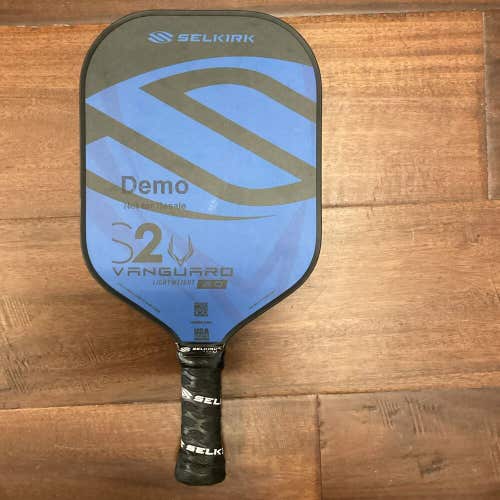 Selkirk Vanguard 2.0 S2 Pickleball Paddle 7.6oz