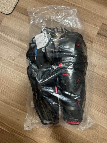 New Senior Bauer 3x Pro 15" Vapor Shin Pads